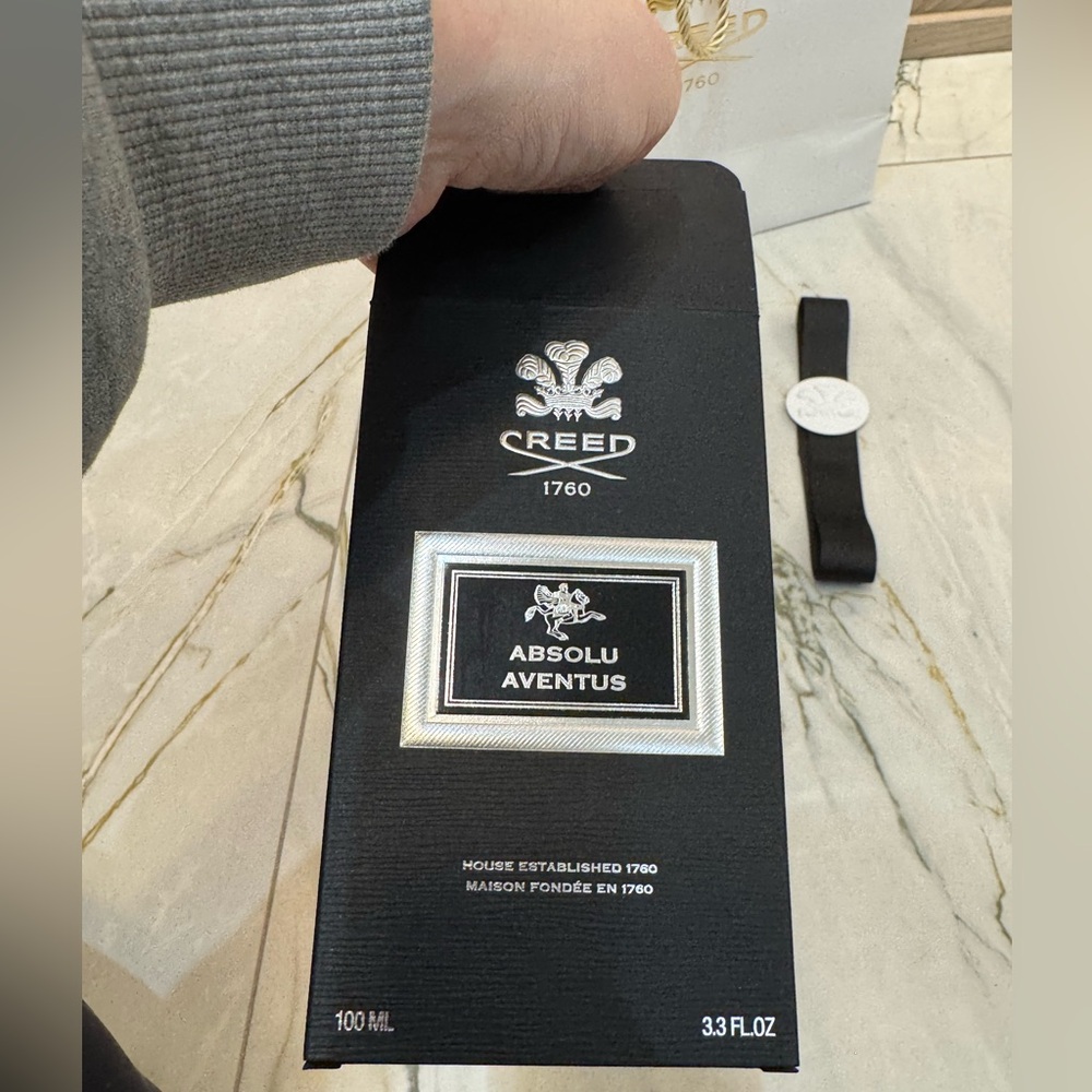 Creed Empty all original perfume box, shopping bag, tissue and box ribbon. - Picture 10 of 10